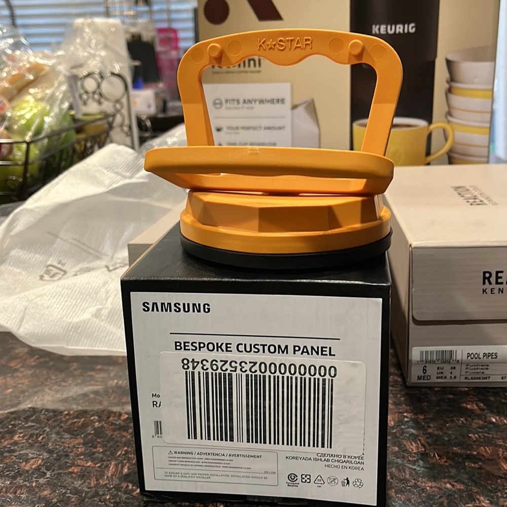 Bespoke custom panel suction cup for door panell installation or car dent